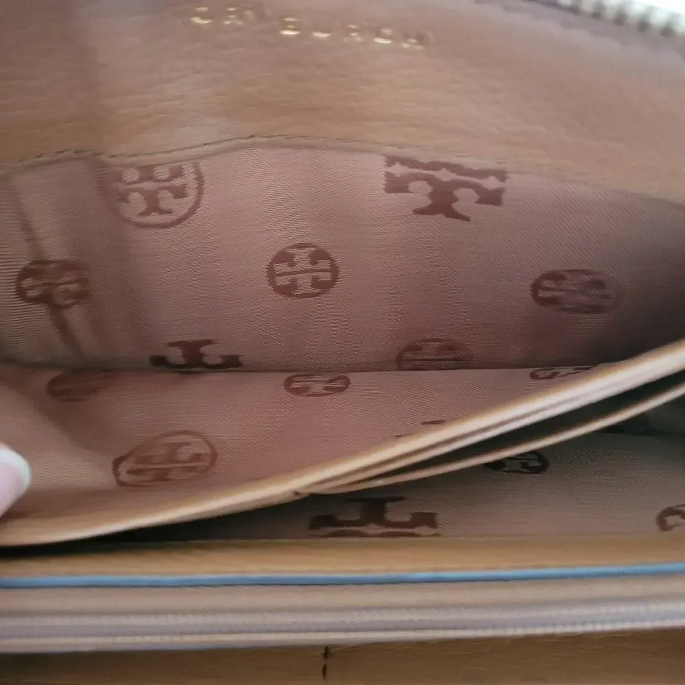 Tory Burch Emerson‎ Large Continental Wristlet Wallet Moose Brown Pebble Leather